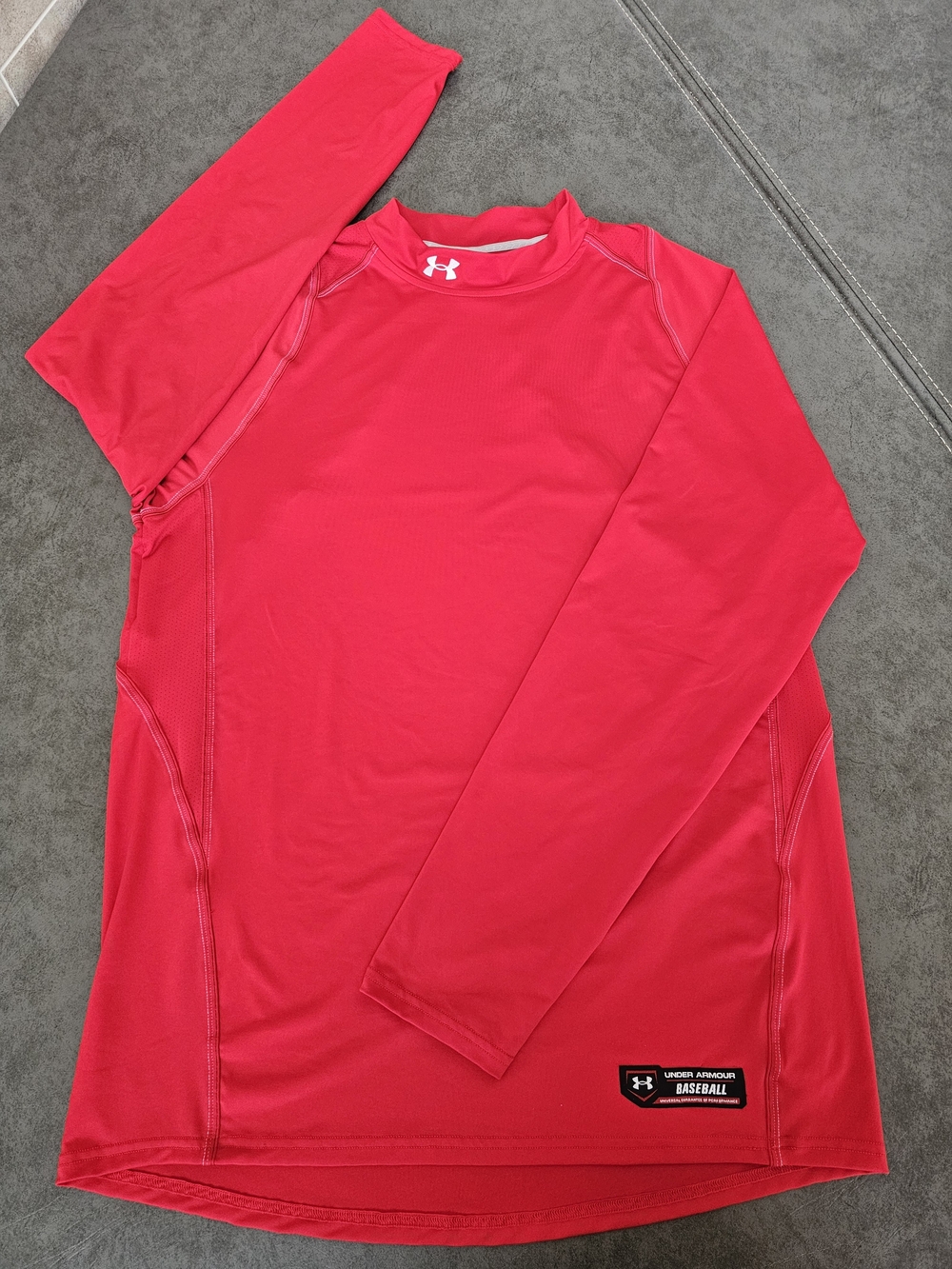Under Armour Bright Red Long Sleeve Athletic Shirt Men's Size XL